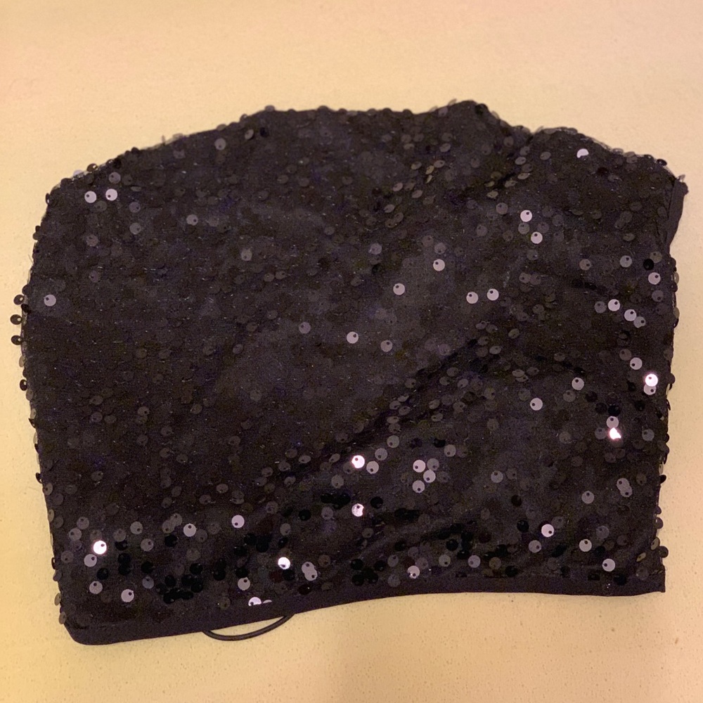 Sequin black top